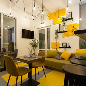 Aparthotel Stories Hub